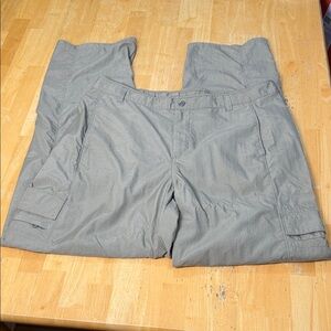 Women’s Columbia Cargo Pants Size Large